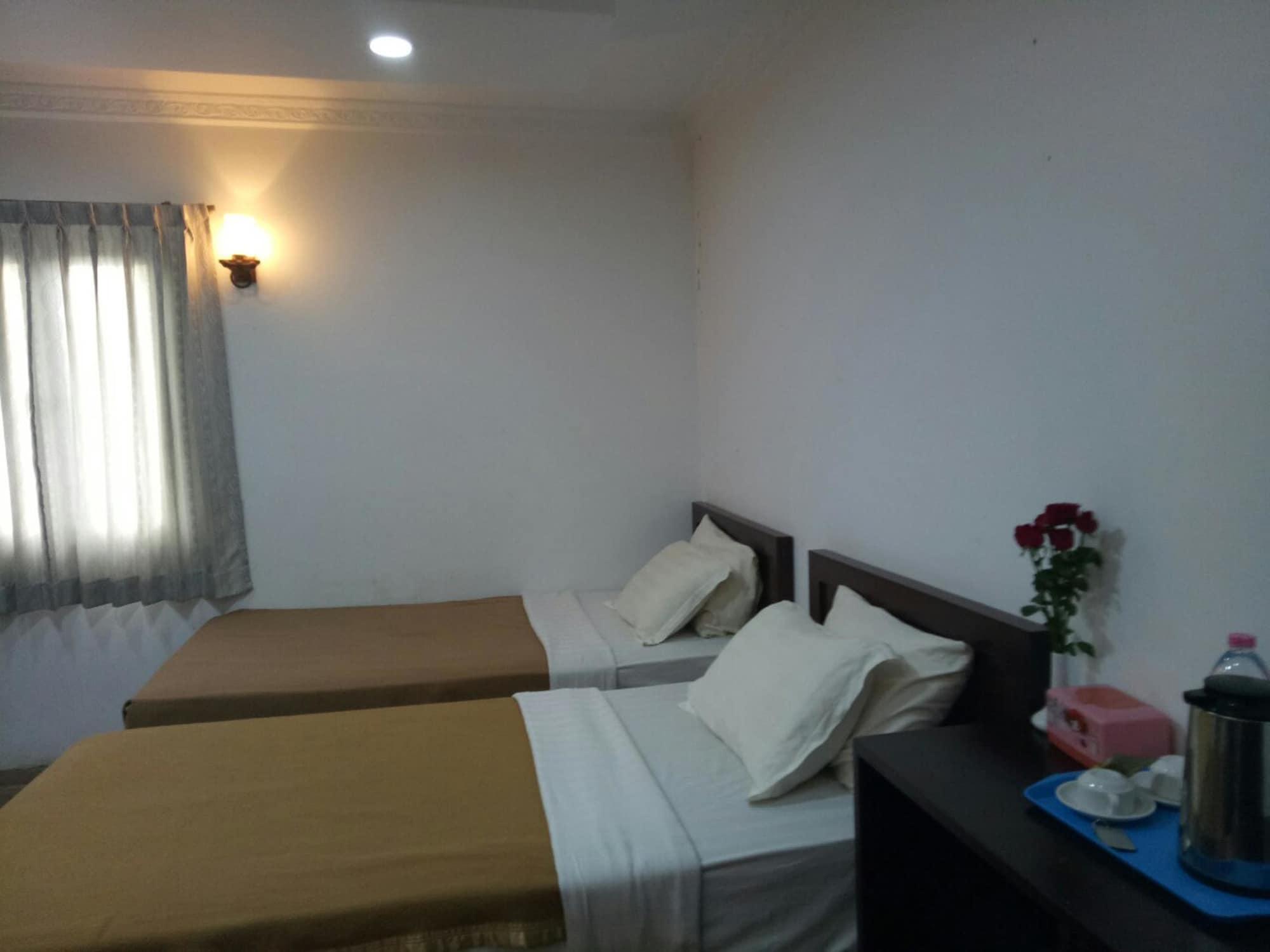 Airport Inn Gyogon Екстериор снимка