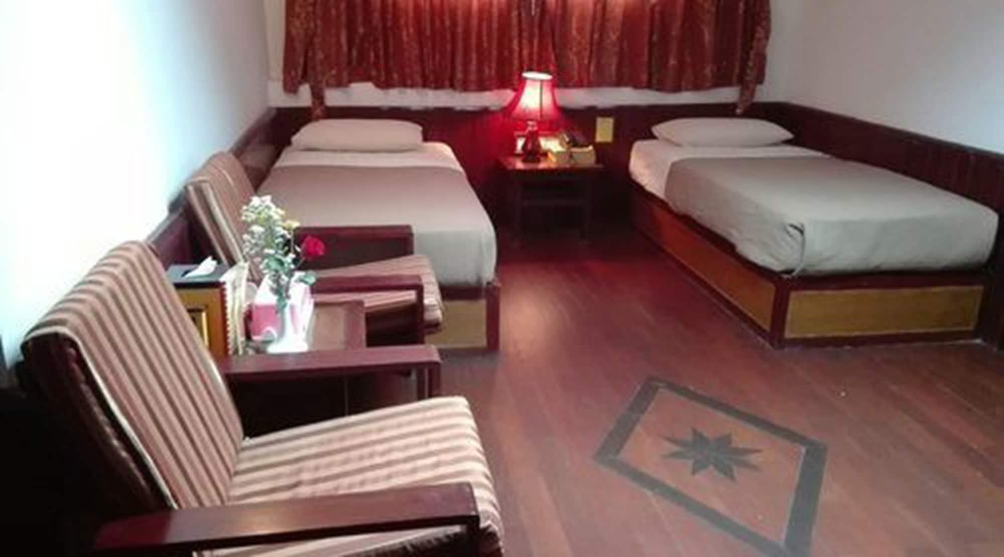 Airport Inn Gyogon Екстериор снимка