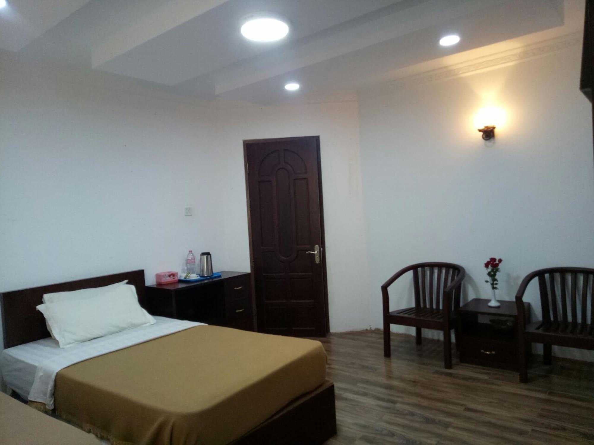 Airport Inn Gyogon Екстериор снимка